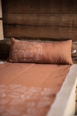 Saunakussen Pino Bruin 50×22 Cm – Rento -Zwembadbenodigdheden Winkel 601141 D 01 scaled 1