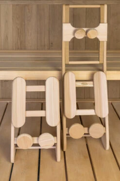 Ergonomische Rugsteun Voor Sauna Red Cedar – Halu -Zwembadbenodigdheden Winkel IMG 9120