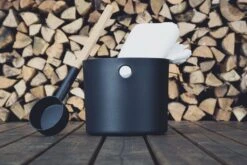 Kolo Design Sauna Emmer + Lepel – Zwart -Zwembadbenodigdheden Winkel product black 00